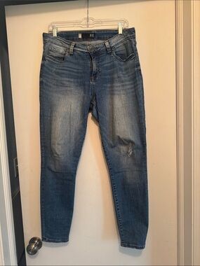 Kut from the Kloth Blue Skinny Jeans with Light Distressing